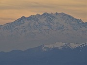 91 Maxi zoom verso il Monte Rosa (4634 m) nei colori tardopomeridiani